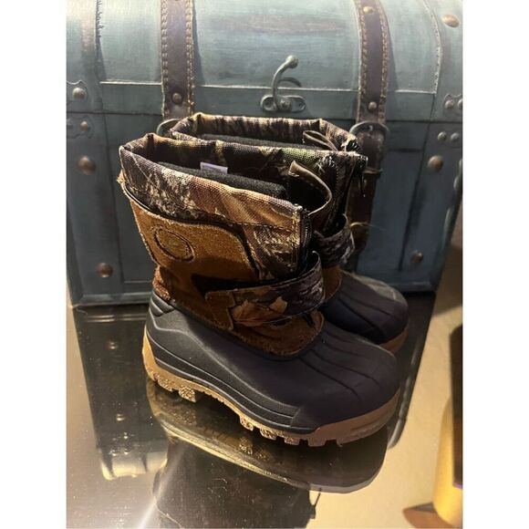 Ozark Trail boys boots size 8 - Picture 1 of 6